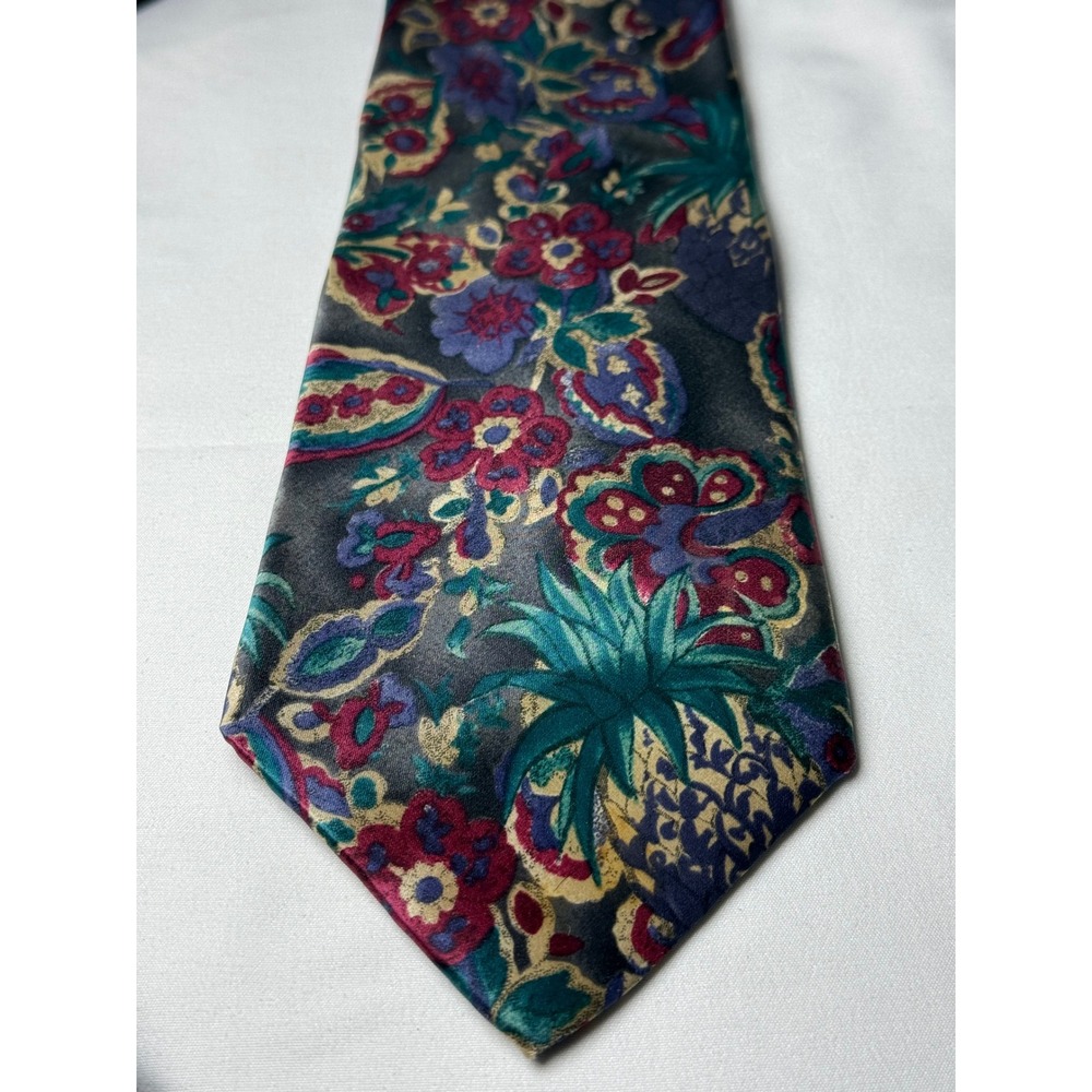 Strathmore Silk Neck Tie Floral Pineapple Paisley Pattern‎ Made in USA